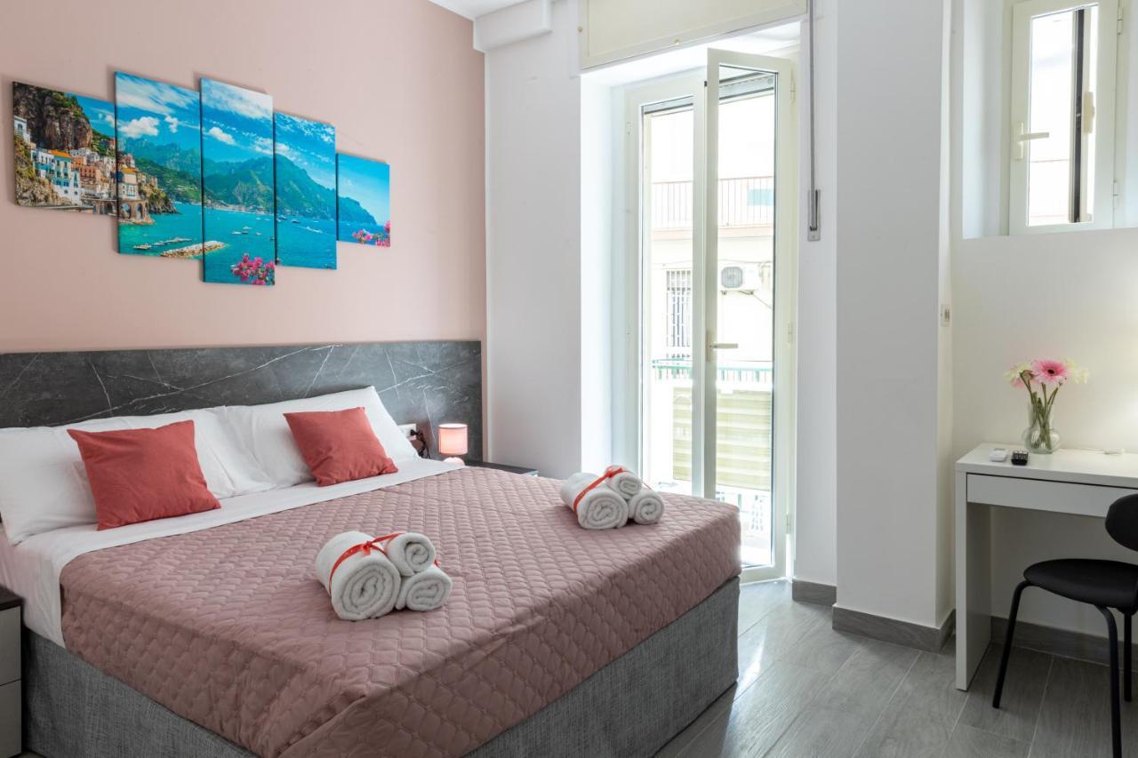 Partenope Guest House Napoli Dış mekan fotoğraf